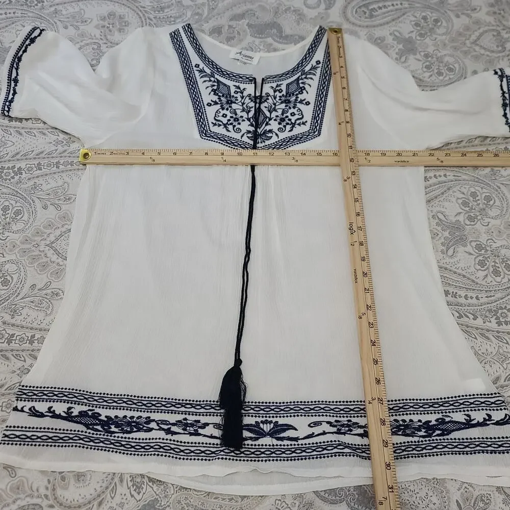 Arianna's by Howard's embroidered ladies cover up white Size OS Resort Wear - Picture 4 of 8